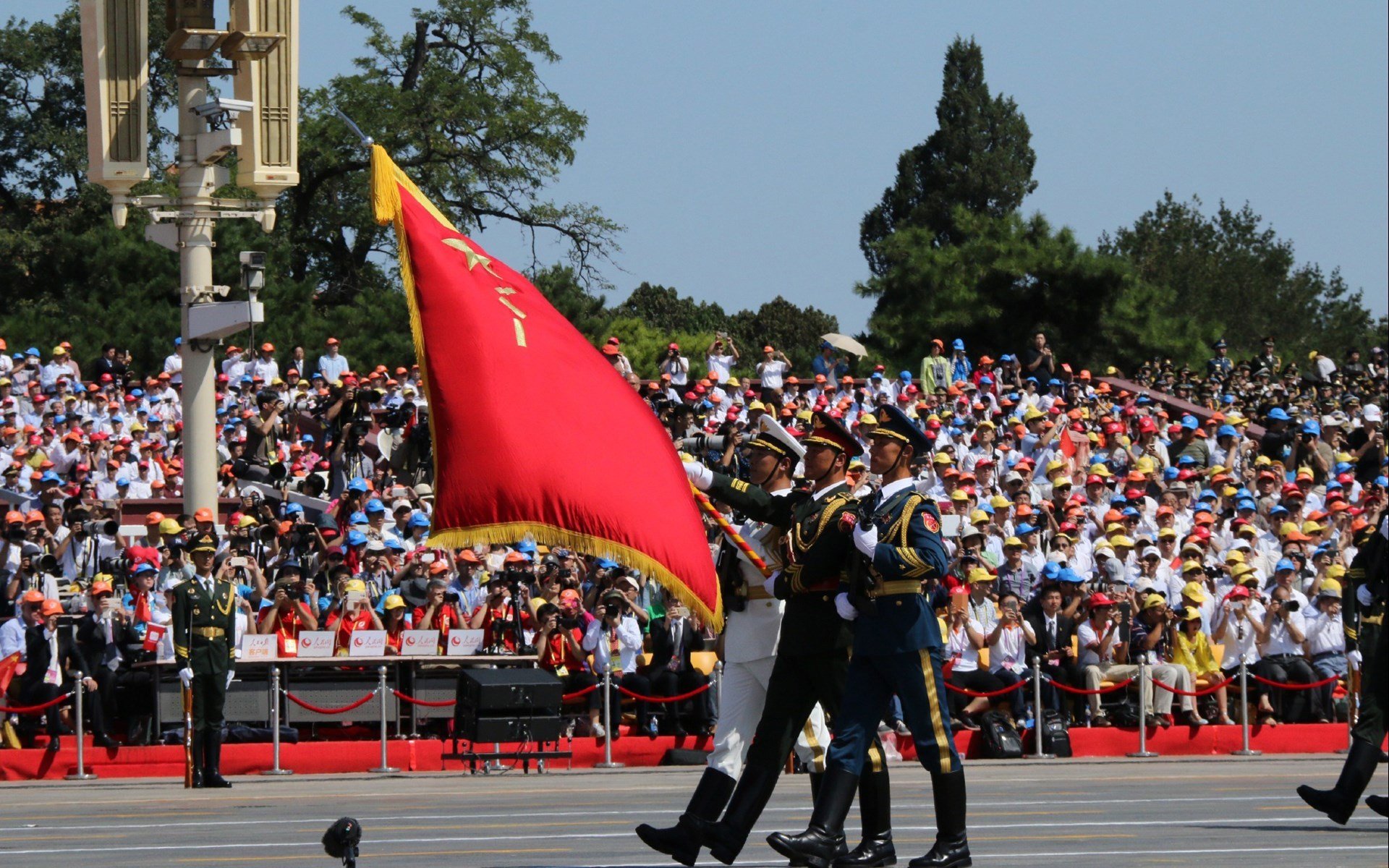 世界排名争夺战之夜,巴斯托尼一剑封喉,改写电竞史册