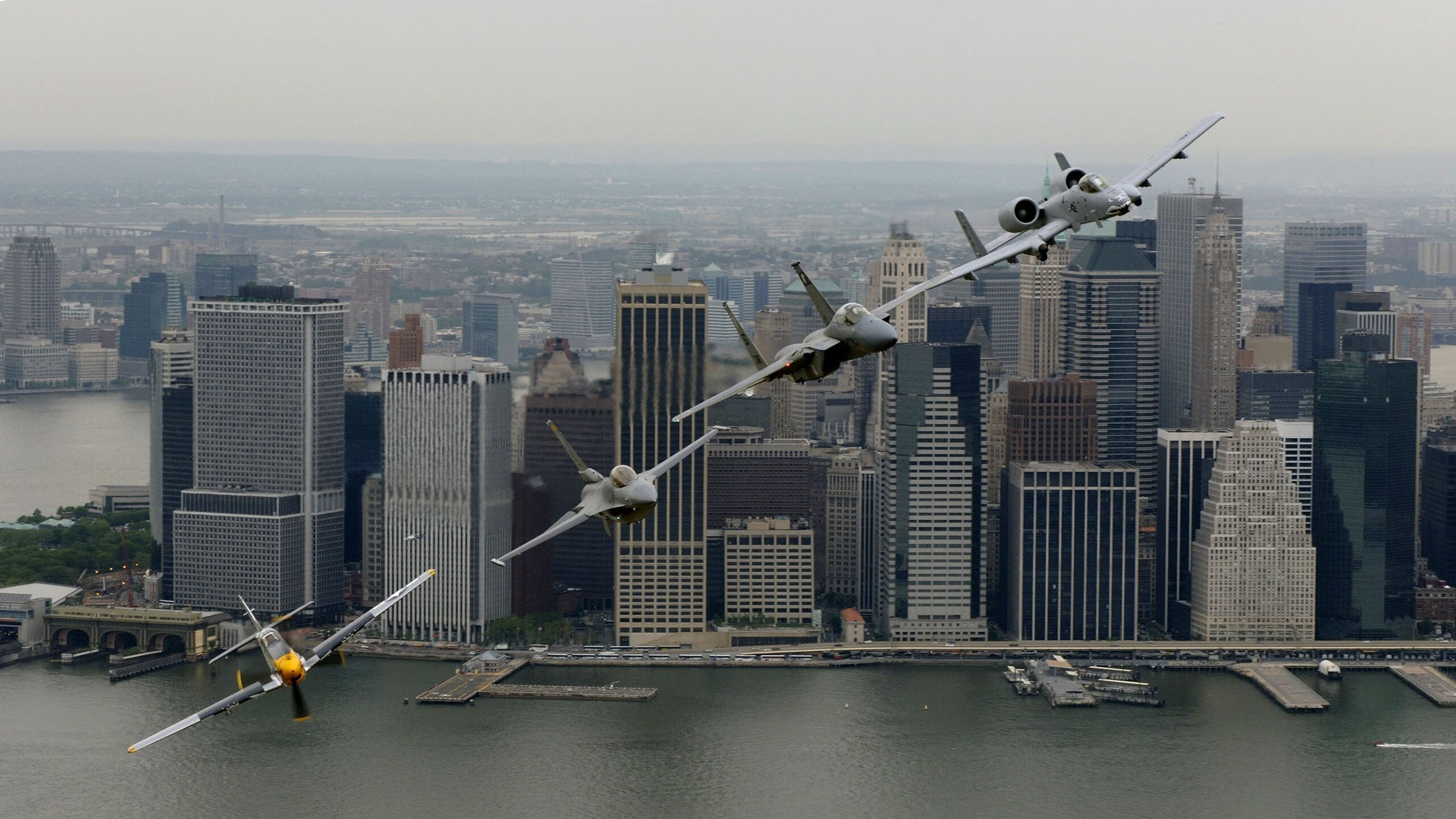 火海孤舟！38岁库里绝境狂飙，火箭熄灯时刻他手擎火炬突围奥兰多魔咒